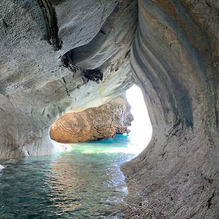 Willa Cabana Cavernas Austral Puerto Sanchez Zewnętrze zdjęcie